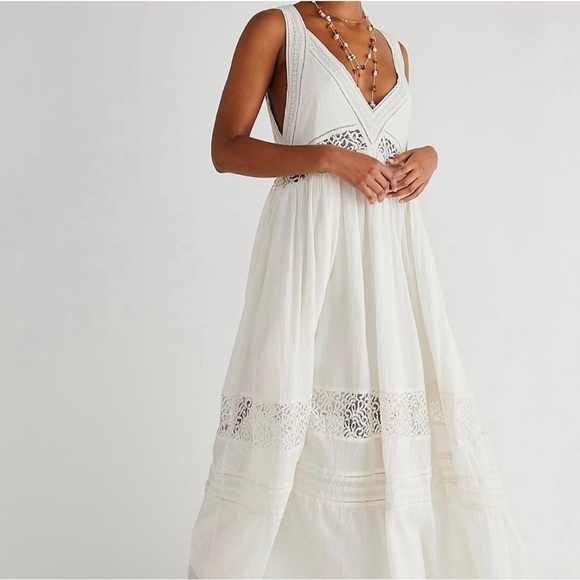 Free People Dresses & Skirts - Free People Carla White Cotton Lace Maxi Dress V-neck Size Small NWT